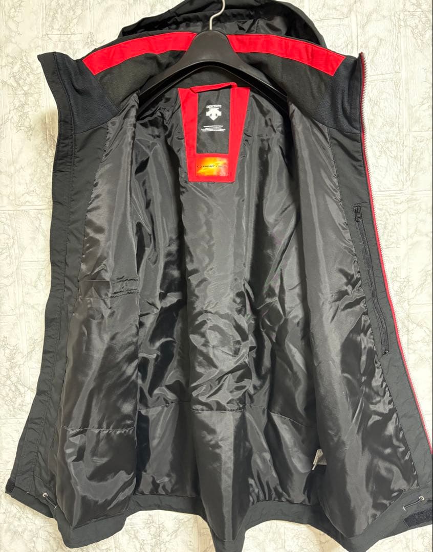 ♦︎良品♦︎DESCENTEデサント　スキーウェア　スノボウェア　ヒートナビ　XO