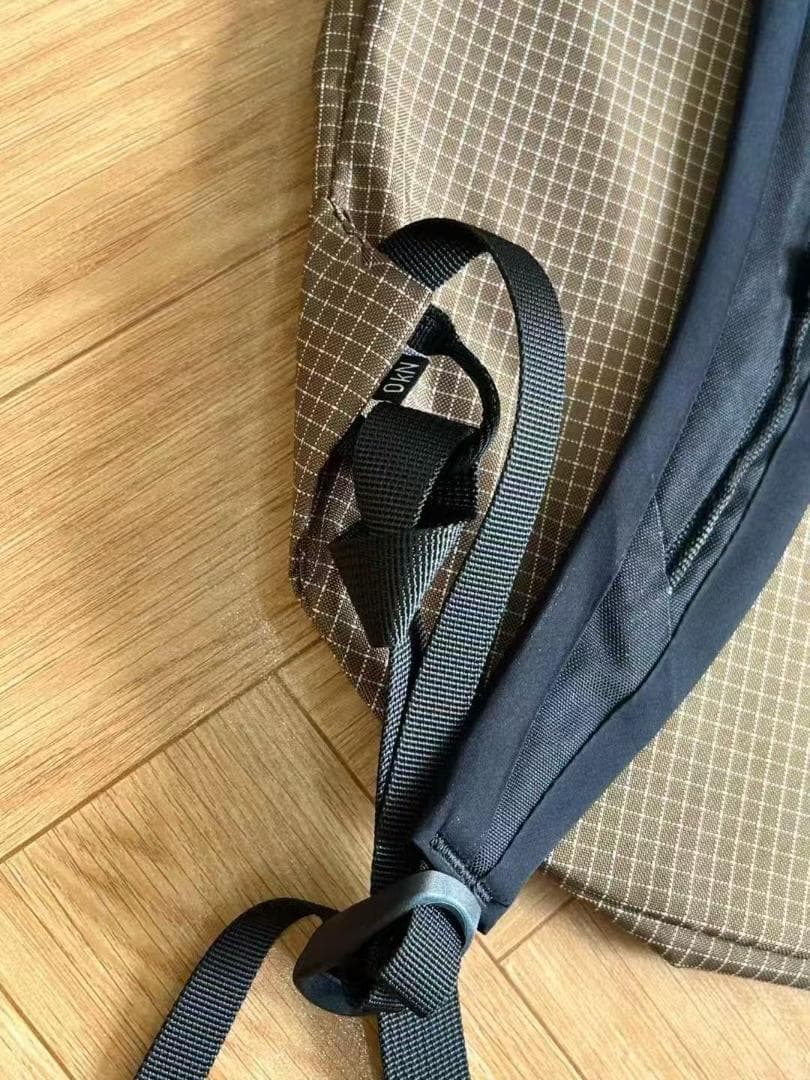 タグ付きARC'TERYX KONSEALS バックパック ブラウン・チェック柄