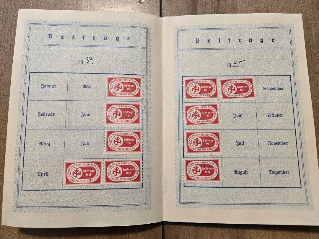 第二次大戦中　ドイツ身分証明書　女性看護士