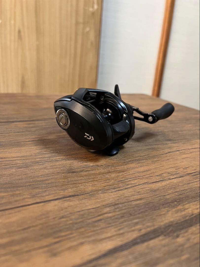 TATULA TW 80 ベイトリール ブラック