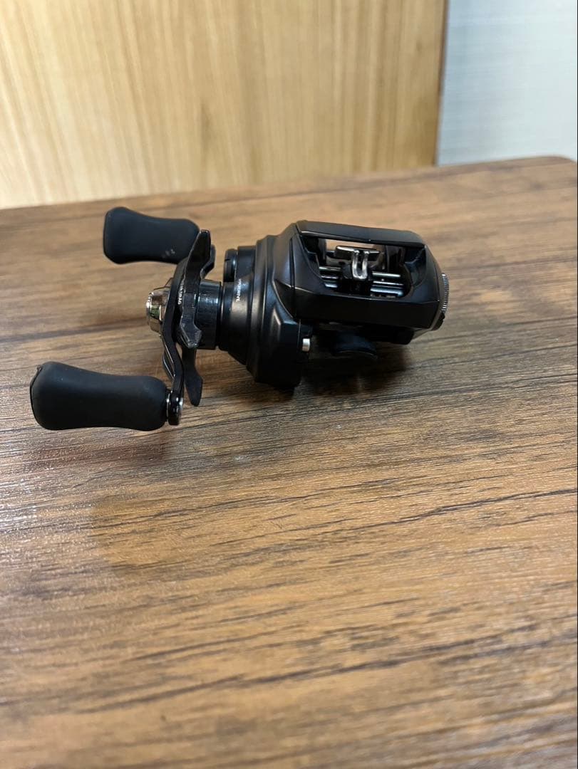 TATULA TW 80 ベイトリール ブラック