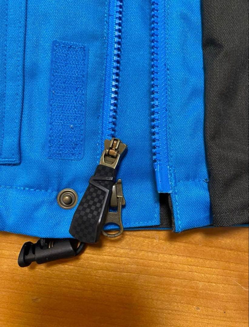 【VANS 】バンズ スノボ/スキーウェアメンズ　XLサイズ　メンズ