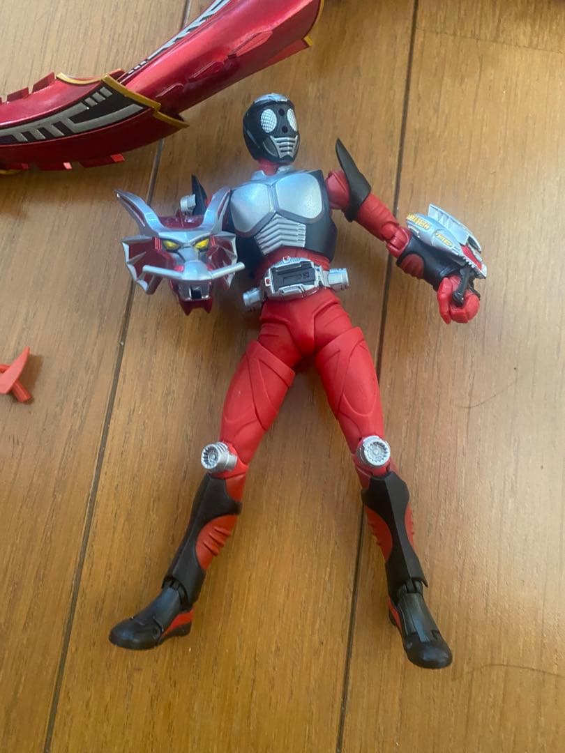 sh フィギュアーツ　龍騎　　ジャンク