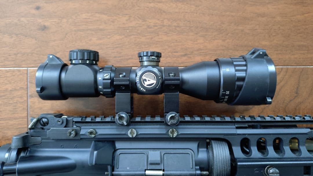 東京マルイ M4 S-SYSTEM 電動ガン スコープ付き