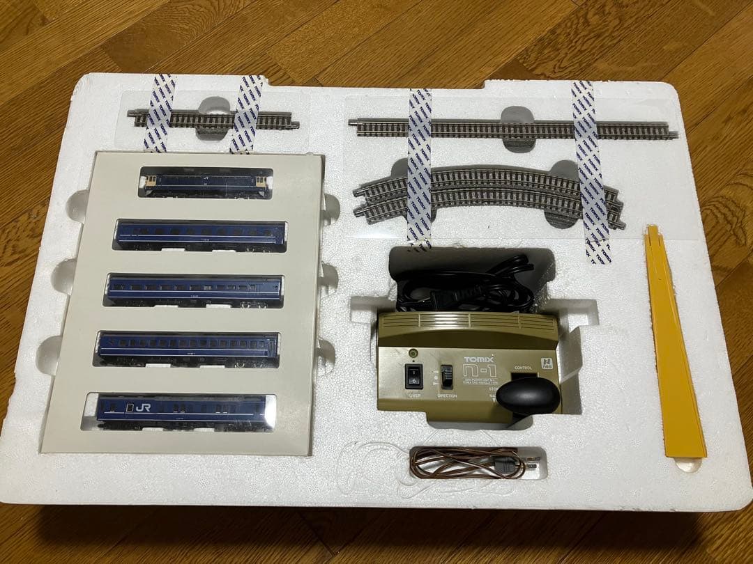 TOMIX Nゲージ ベーシックセットブルートレイン 90143 ※箱無発送