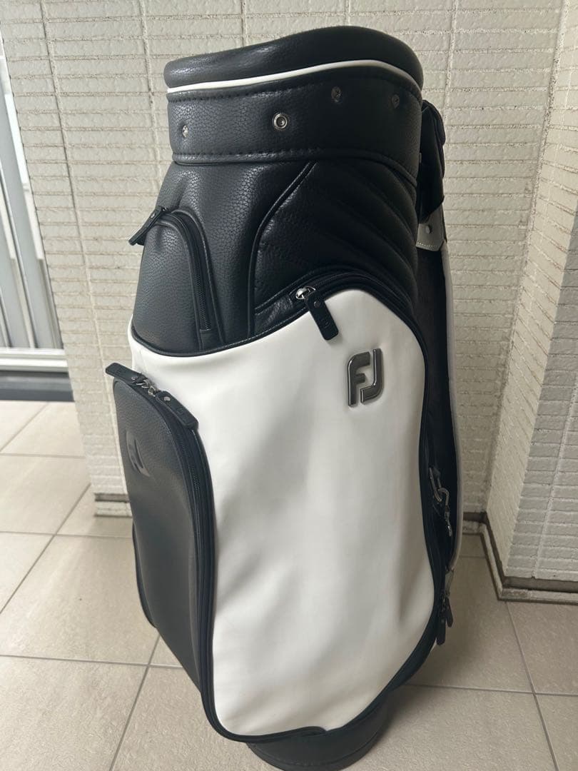 梅ちゃん専用【希少デザイン】 Foot Joy キャディバッグ 白×黒