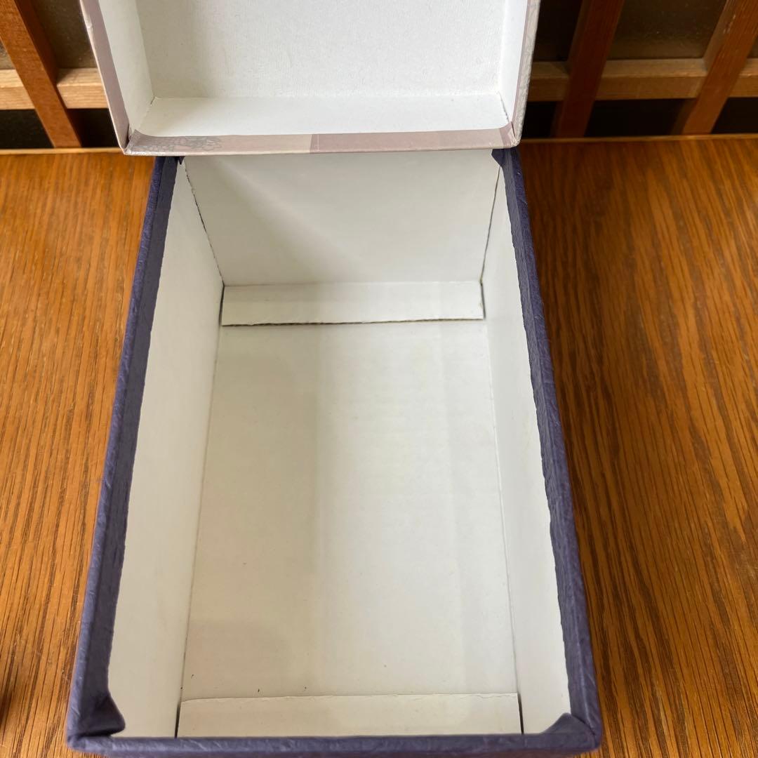 京焼・清水焼　鳥羽窯　干支祝盃　(赤帛紗付) うさぎの置物