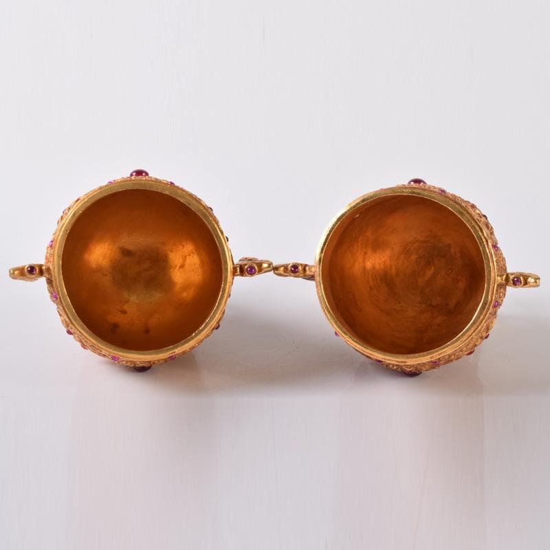 中国　古銅鍍金　双耳三つ足杯　一對　時代箱付　V　7593A