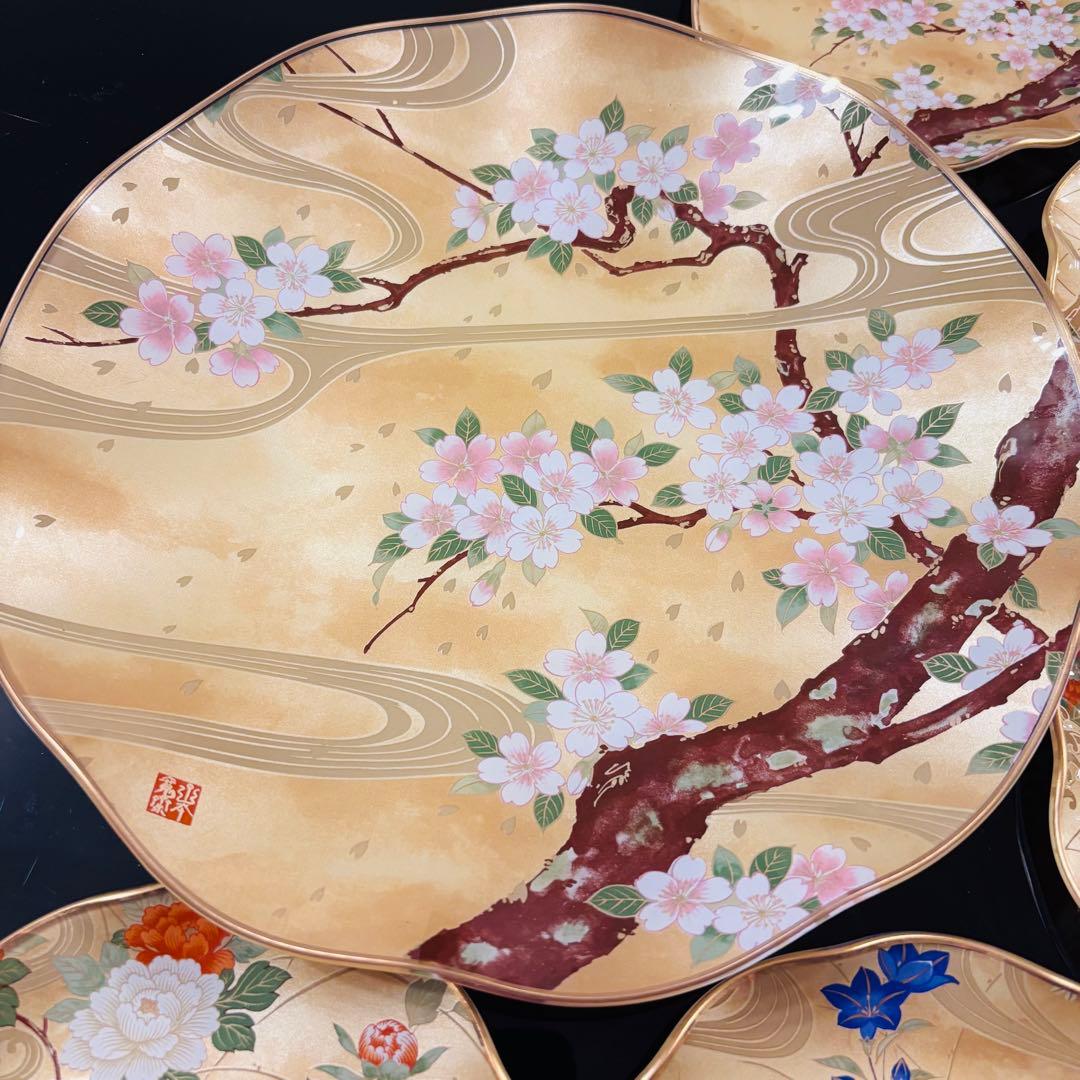 山本寛斎 ガラス製 大皿1枚小皿5枚 箸5膳 桜・牡丹・椿・桔梗・菊