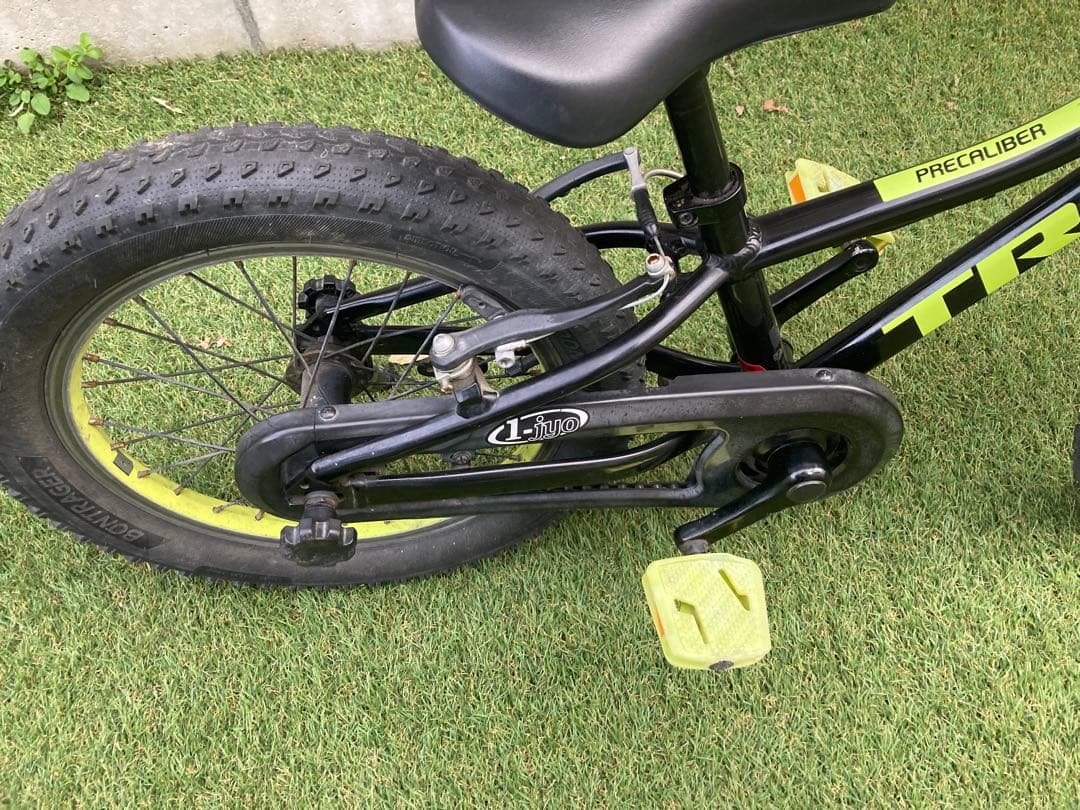 トレック　キッズバイク　子供用自転車　16インチ