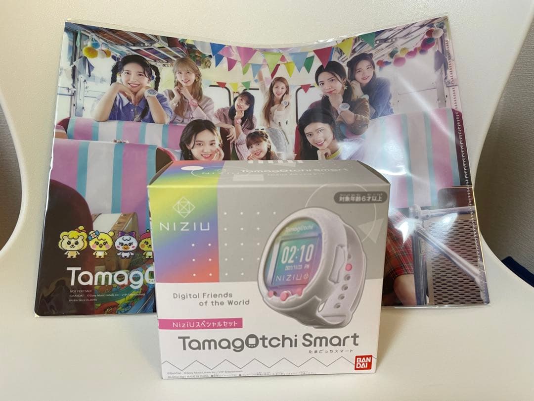 (未使用品) たまごっちスマート NiziUスペシャルセット