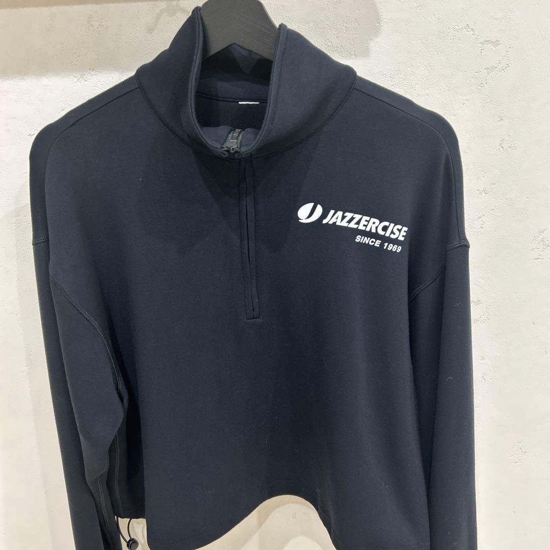 ジャザサイズ　黒ハーフジップジャケット