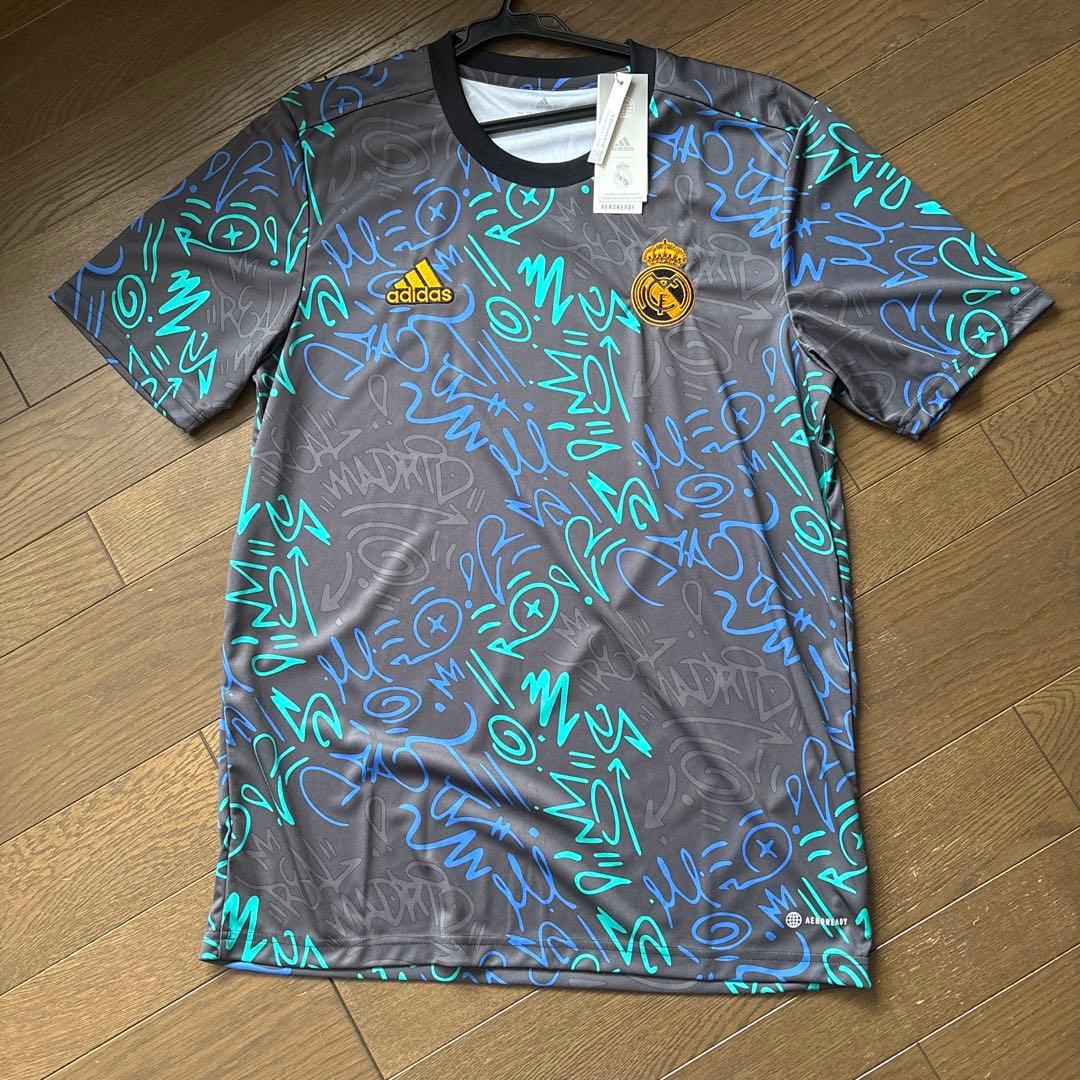 adidas レアル・マドリード　プラクティスシャツ　限定デザイン