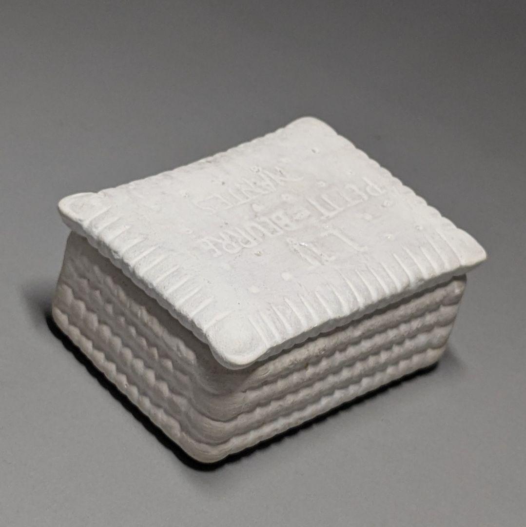 LU ビスケット　非売品　陶器小物入れ　　Lefevre-Utile