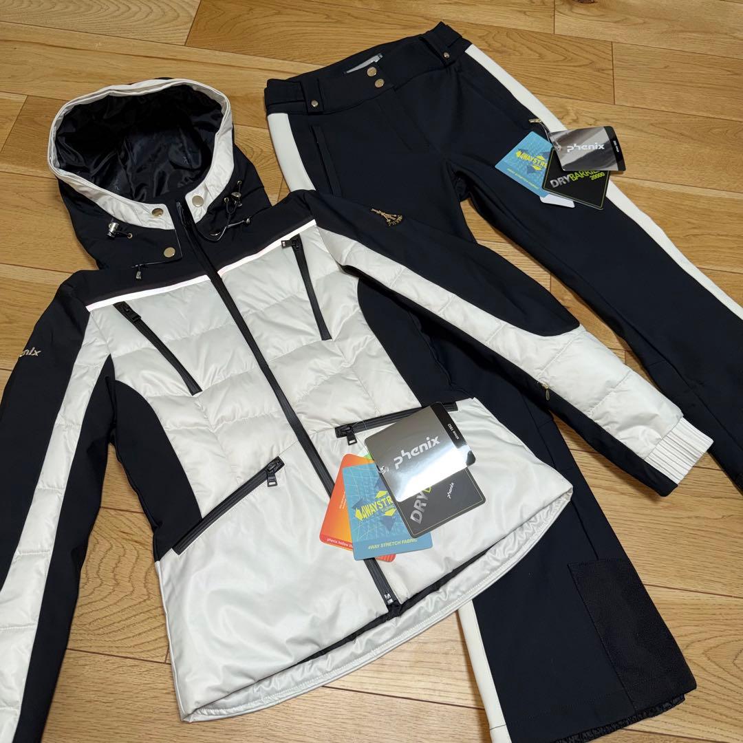 定価11万4000円 新品タグ付きPhenix スキーウェア上下セット Sサイズ