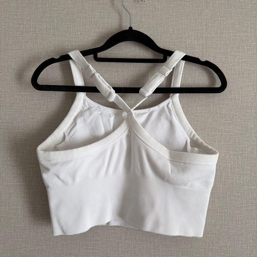 ALO Yoga ブラトップ