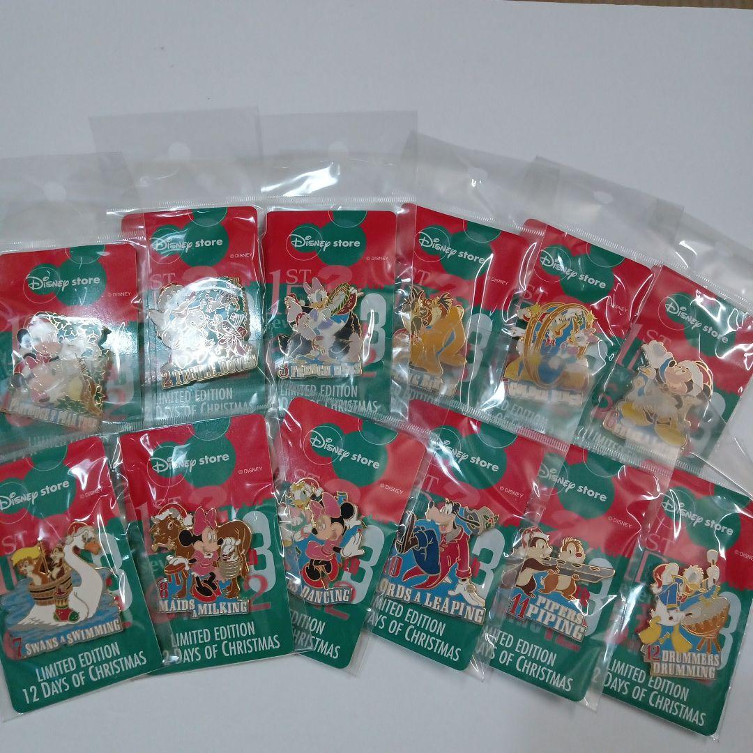ディズニーストア　クリスマス　12日間　ミッキー　チップ　デール　他　ピンバッジ