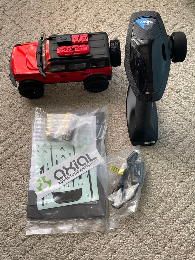 アキシャル1/24 SCX24 2021 フォード ブロンコ 4WD RTR 赤