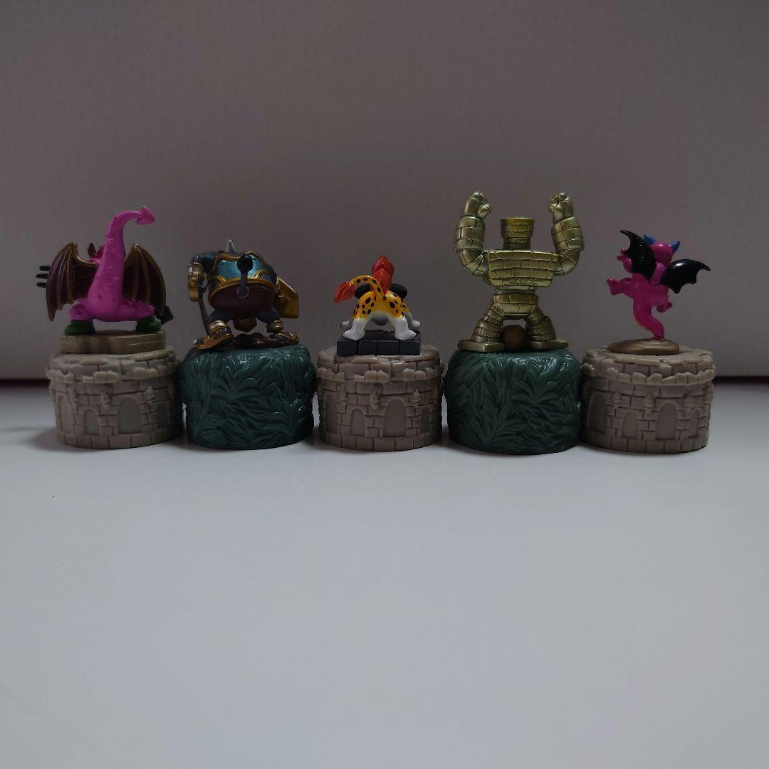 ドラゴンクエスト　フィギュア　ボトルキャップ　しん·りゅうおう　等　33種