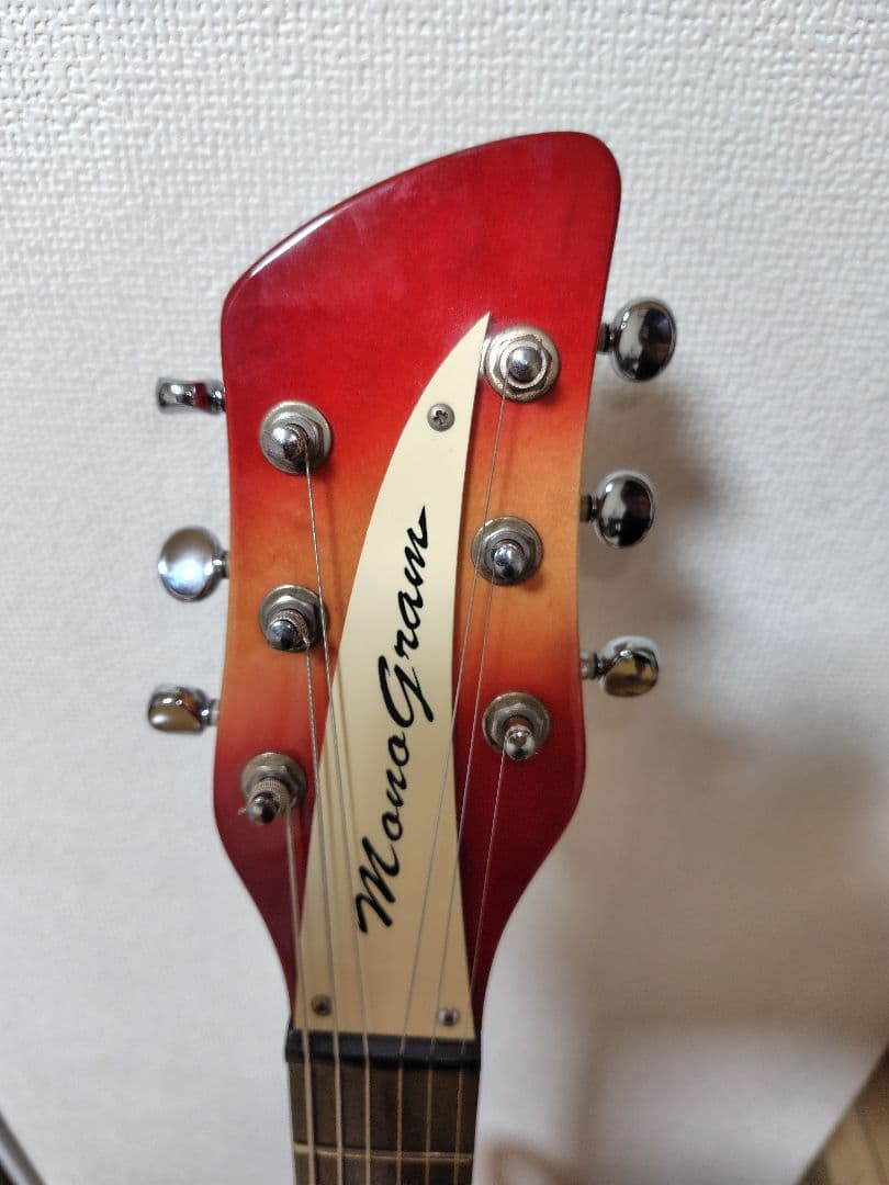 モノグラム　Rickenbacker 330 タイプ