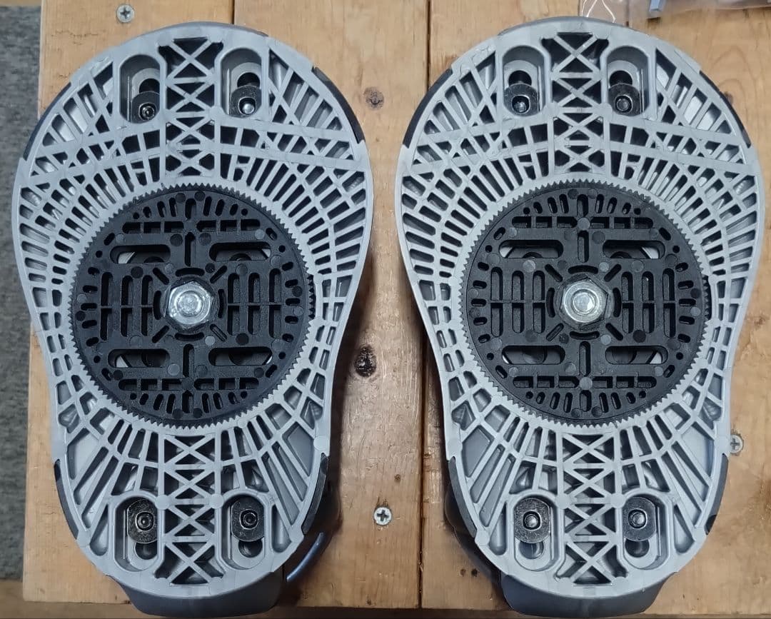 Raichle X-Bone Intec ビンディング 黒/銀