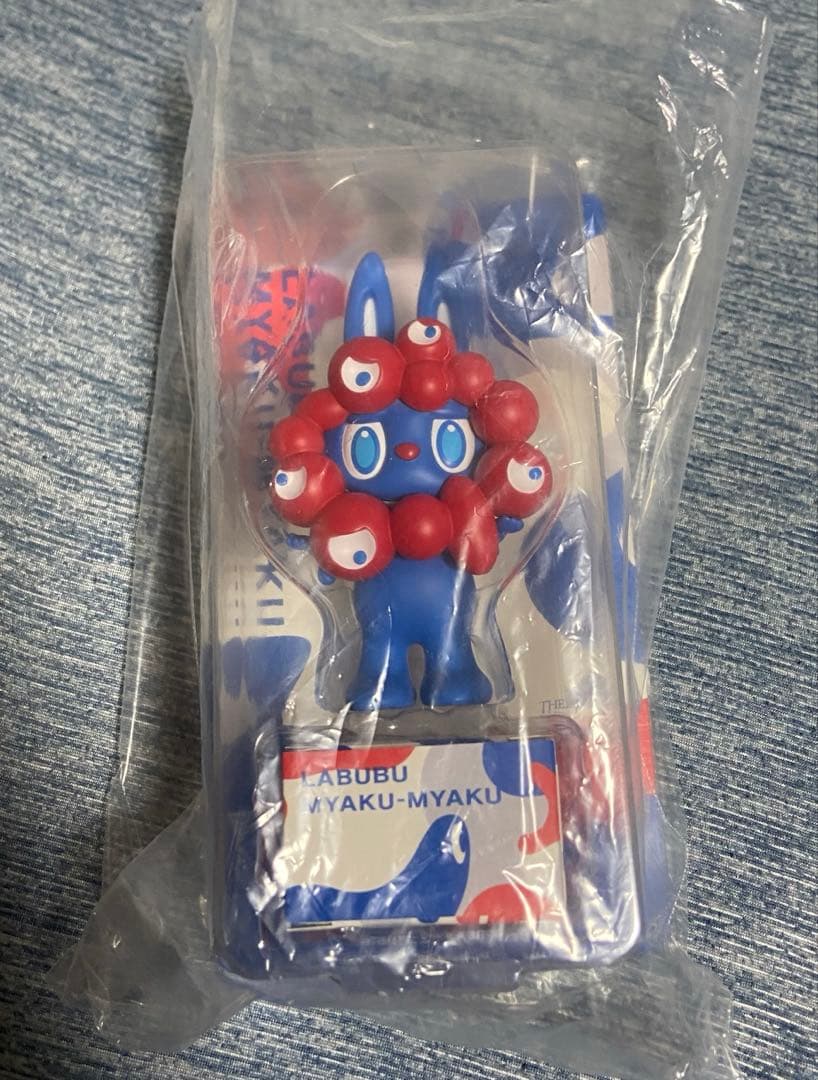 大阪関西万博 LABUBU MYAKU-MYAKU ストラップ付フィギュア
