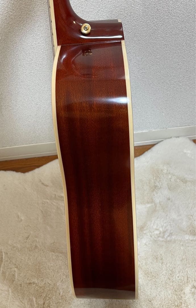 EPIPHONE エレアコ　(ギターケース付き)【オール単板】