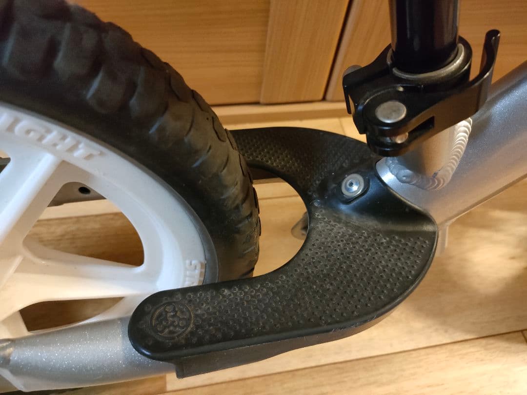 STRIDER PRO 軽量アルミフレーム シルバー