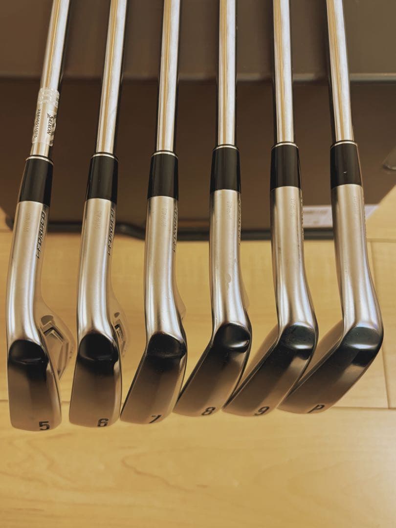 スリクソン zxi5 ダイナミックゴールド AMT ホワイト 値引き交渉可