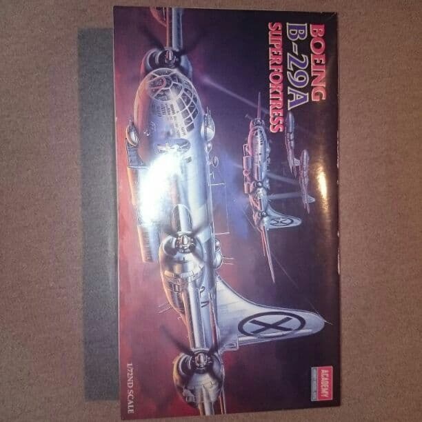 BOEING Bー29A SUPERFORTRESS 1/72スケール