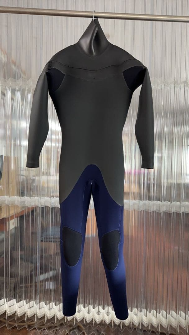 セミドライ　ネイビー　L. 3/2mm レガシー