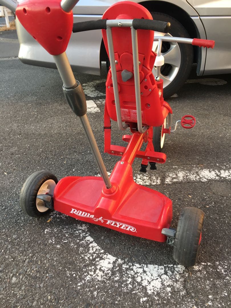 2人乗り三輪車（1人は立ち乗り）　ラジオフライヤー　フード付き　親用ハンドル付き