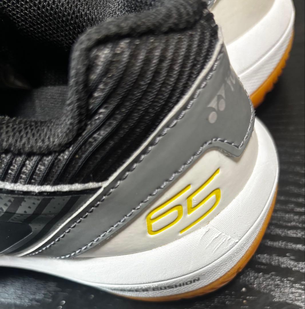 ヨネックス パワークッション 65Z 24.5cm ブラック