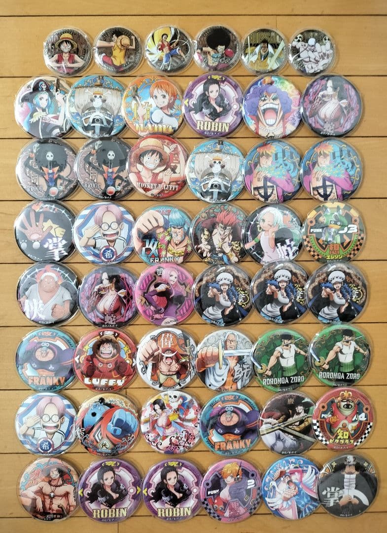 【最終価格】アニメグッズ 缶バッチ 大量まとめ売り！　200個以上！