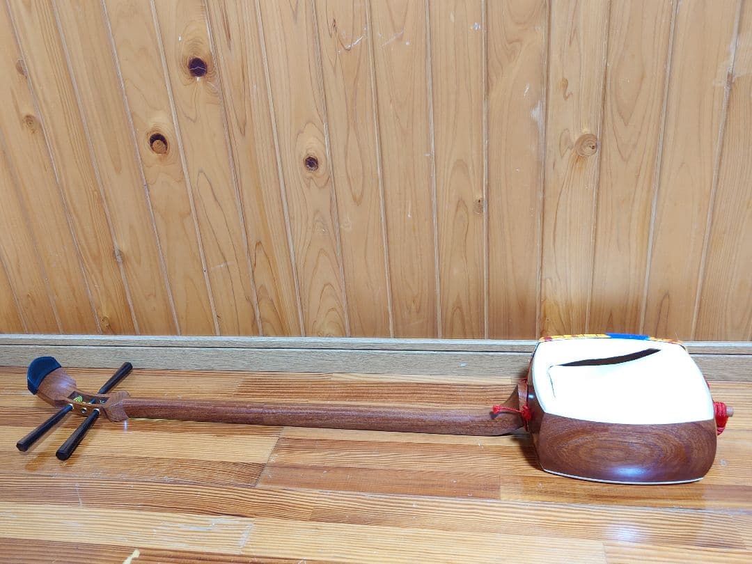 和楽器 三味線 ハードケース（鍵あり）付き ジャンク