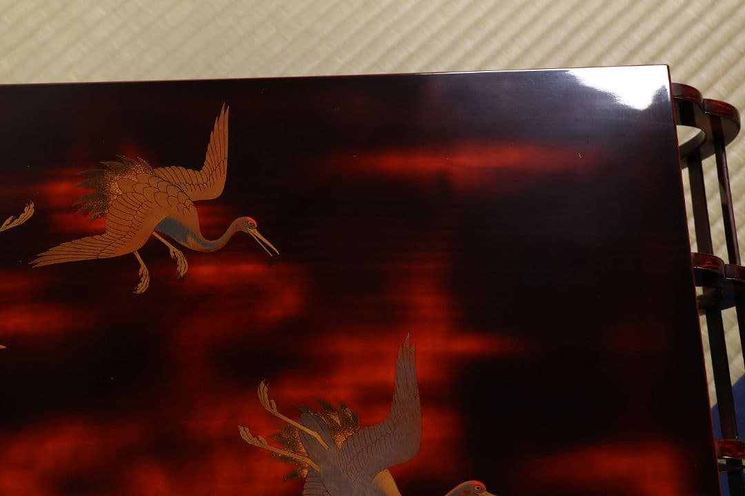 時代 漆芸 鶴図 金銀蒔絵 曙塗 八足 二段卓 木製 花台 銀露【MA661】