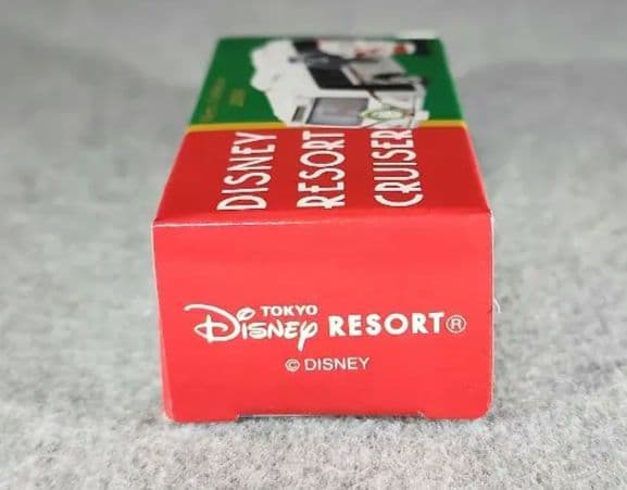 トミカ ディズニークリスマスリゾートクルーザー