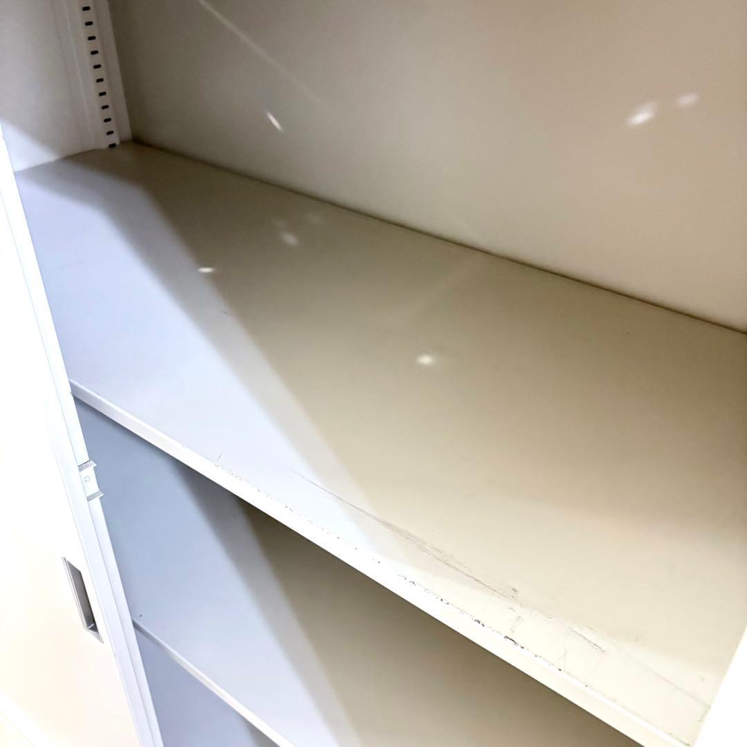 オカムラ　書庫　オフィス　ローキャビネット　キャビネット　A4 鍵付き