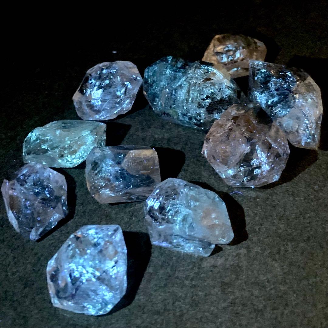 ペトロレアムクォーツ(特大)5個セットy-1/蛍光水晶