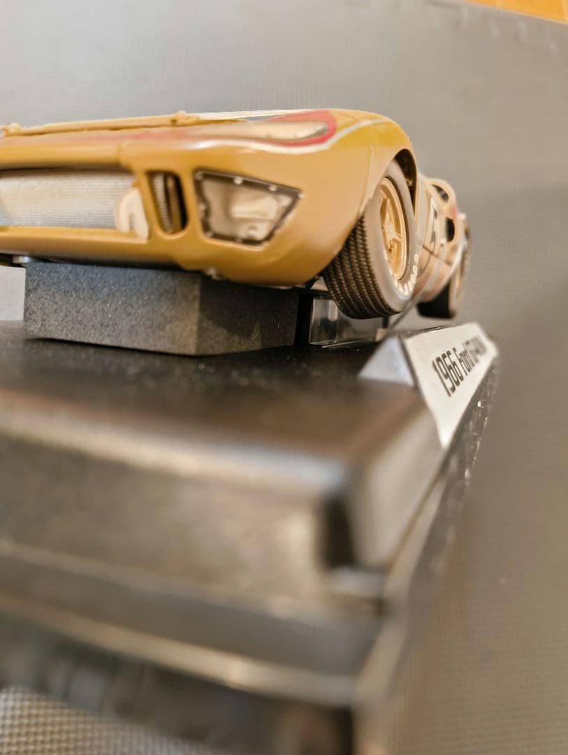 Shelby 1/18 フォード GT-40 MK II ブロンズ #5