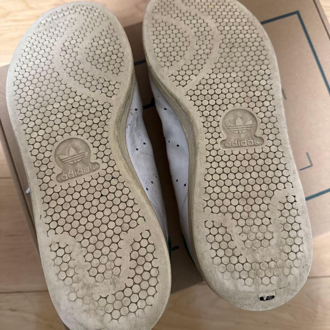 adidas スタンスミス　ホーマーシンプソン