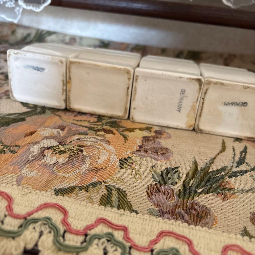 ドイツ　アンティーク　陶器スパイスセット 薔薇、花柄装飾柄