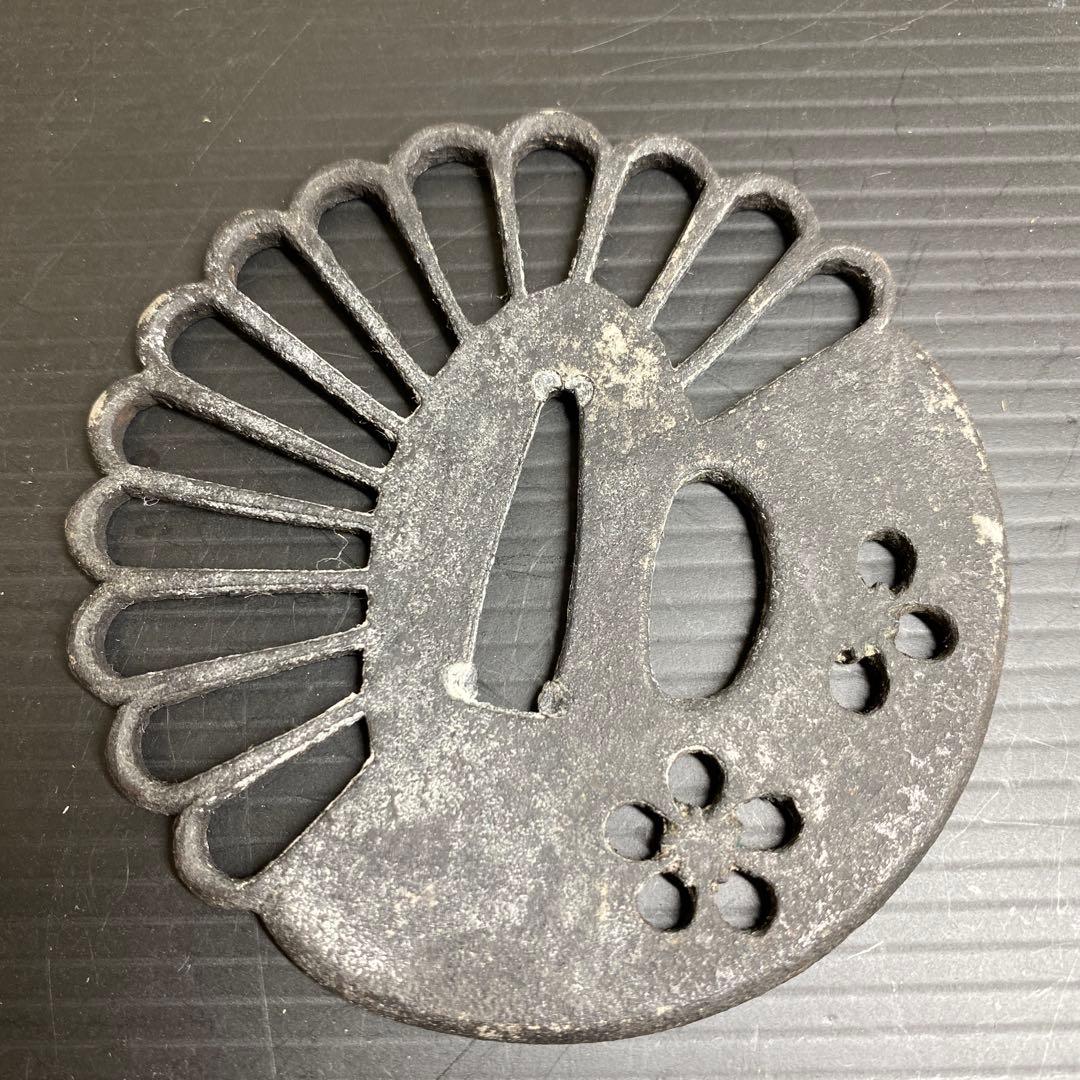 江戸時代　透かし鍔　94g 東さ7-1012☆2F