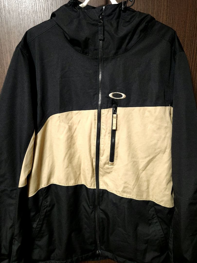 定価2万5000万円 OAKLEY オークリー スノーボード ウェア スキー