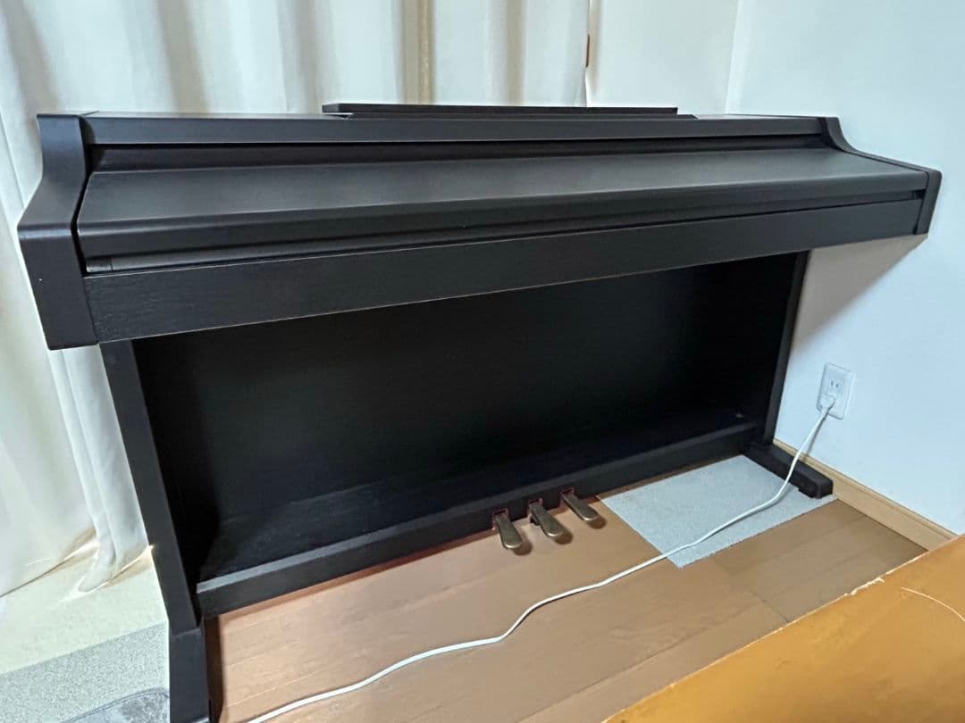 ヤマハClavinova 黒 デジタルピアノ 88鍵 3ペダル
