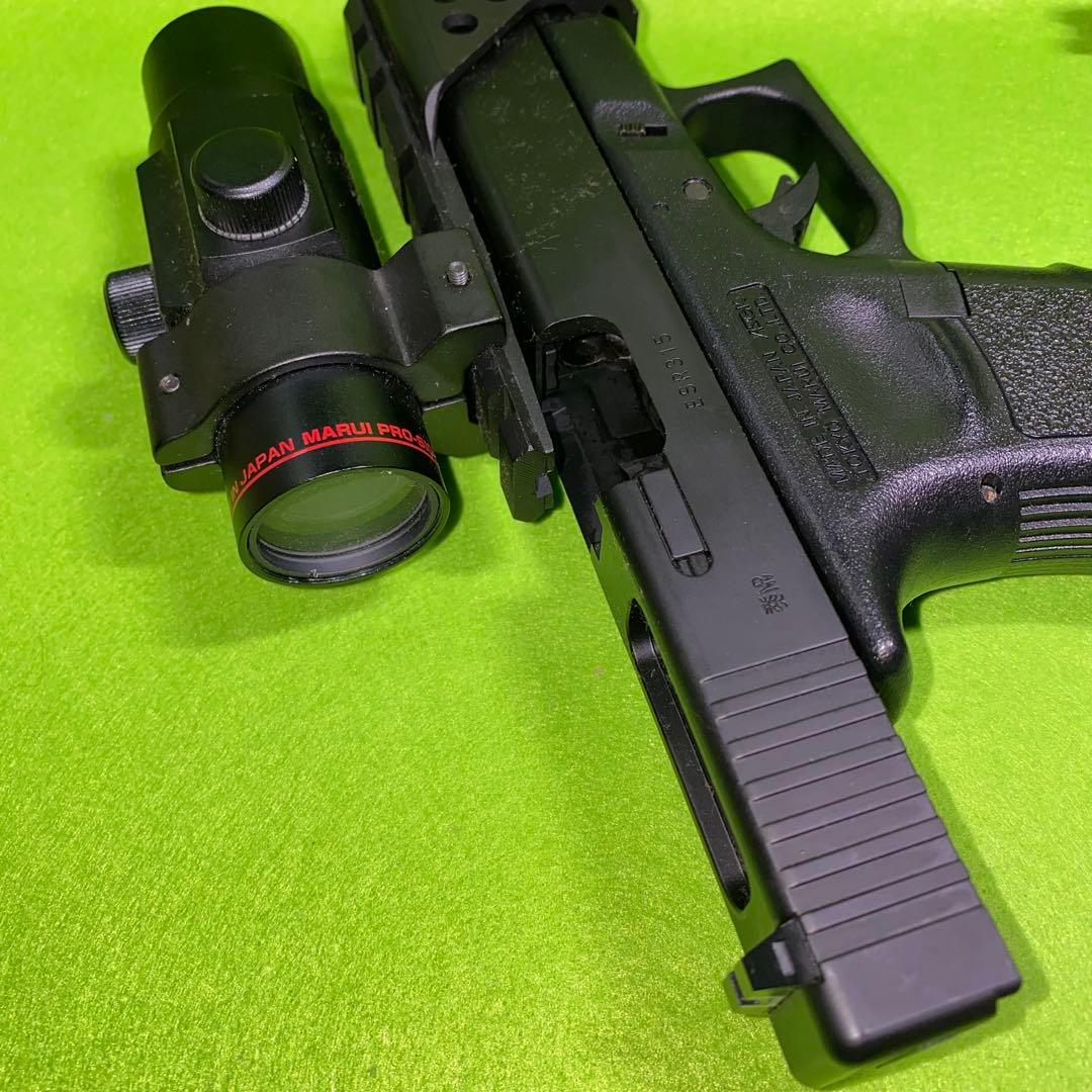 【東京マルイ】Glock18C ガス・ブローバック／ロングマガジン／ドットサイト