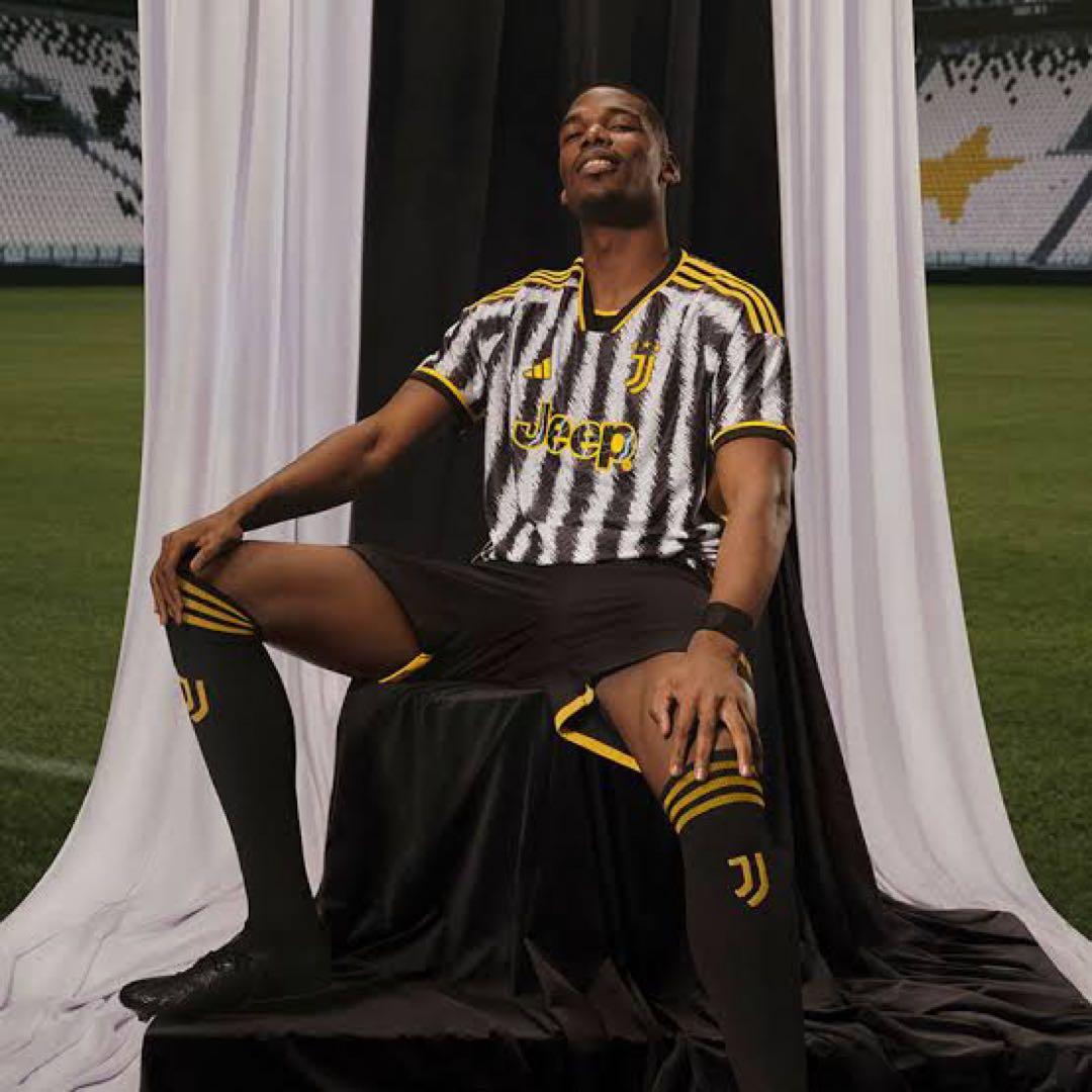 アディダス ユべントス 23/24 サッカー ホームユニフォーム Mサイズ