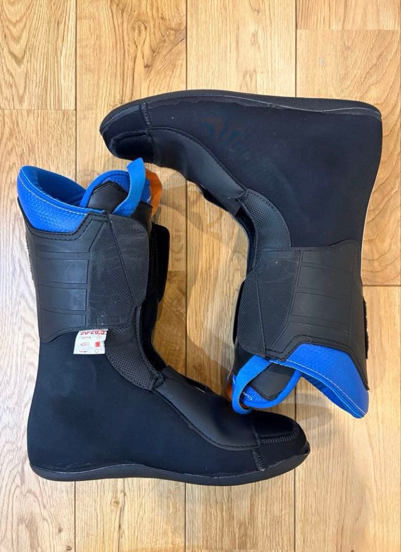 【LANGE 】RS 100 S.C WIDE 26-26.5 cmスキーブーツ