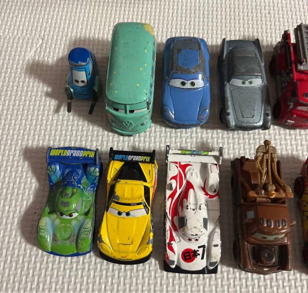 大きなマック　トミカ24台セット　カーズトミカ