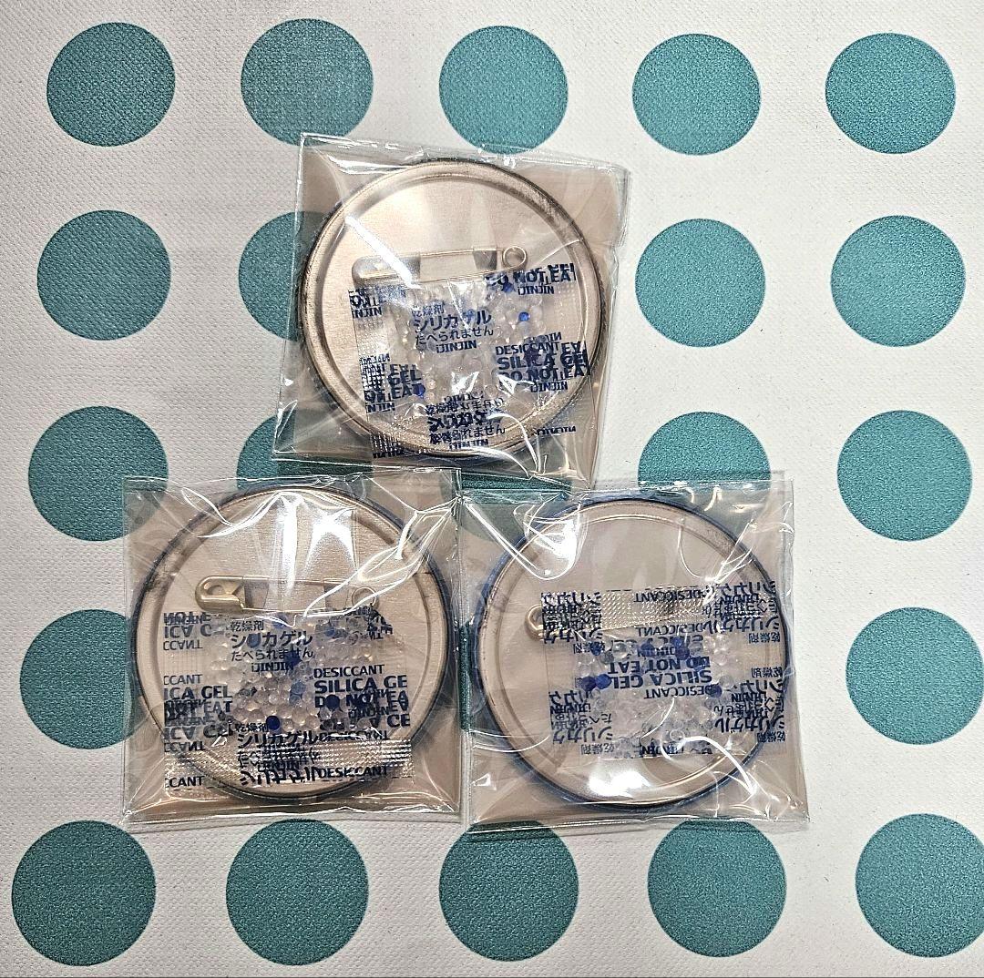 3点セット 初音ミク　マルイ　缶バッジ　KAITO 缶バッジ 展示会限定 有楽町